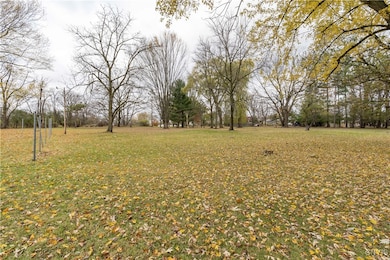 1362 Richards Dr, Watertown, NY 13601 - photo 3