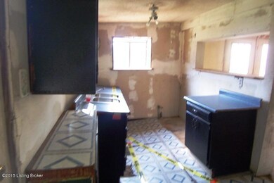 218 Walnut St, Lebanon Junction, KY 40150 - photo 4