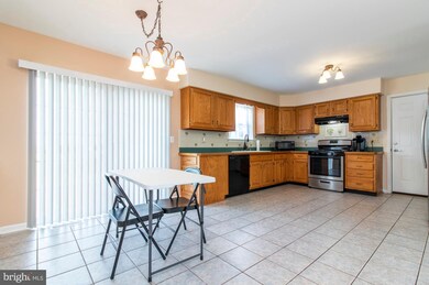 170 Brookdale Ln, Harleysville, PA 19438 - photo 6