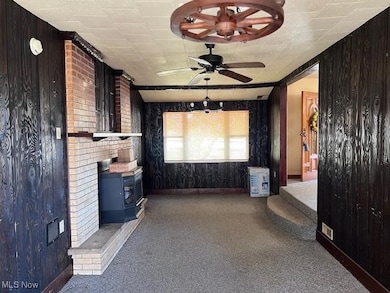 135 Dupont Cir, Blennerhassett, WV 26181 - photo 2