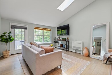 118 Pennell Street Westbrook-013
