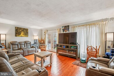 2912 Cambridge Dr, Woodbridge, VA 22192 - photo 5