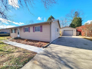 355 N Water St, Pinconning, MI 48650 - photo 3