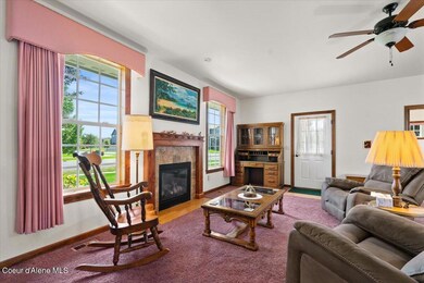 05-Living Room