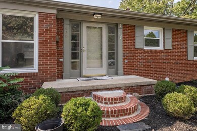 620 Ashby Dr, Waynesboro, VA 22980 - photo 2