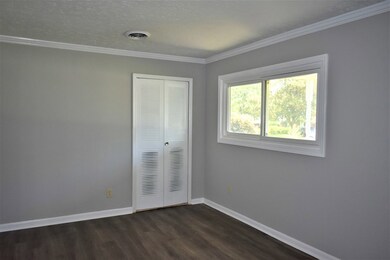 1826 Lullwater Rd, Albany, GA 31707 - photo 3