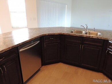 PLENTY of cabinets