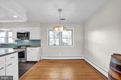 522 Jefferson Blvd, Reading, PA 19609 - photo 5