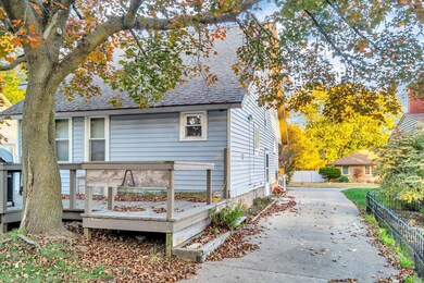 7-web-or-mls-2667 Central Ave SW 7