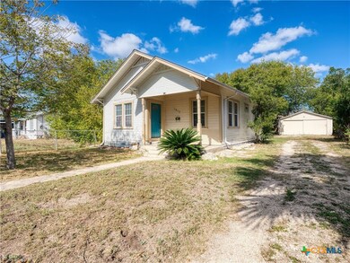 1013 Sacramento, San Antonio, TX 78201 - photo 2