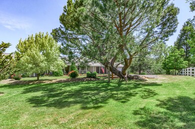 4002 Livingston Rd, Central Point, OR 97502 - photo 3