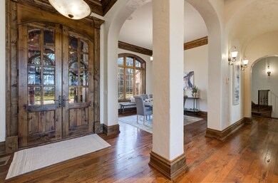 6076 S Danforth Ave-8