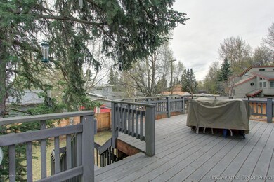 deck off dining area