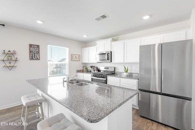 21-web-or-mls-013--FULL