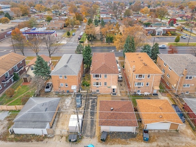 6048 W 79th St, Burbank, IL 60459 - photo 3