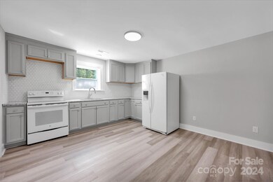 211 Dellinger Rd, Shelby, NC 28152 - photo 5