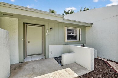 20 Camden Ln, Boynton Beach, FL 33426 - photo 4