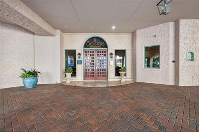 288 Beach Dr NE unit 4B, Saint Petersburg, FL 33701 - photo 4