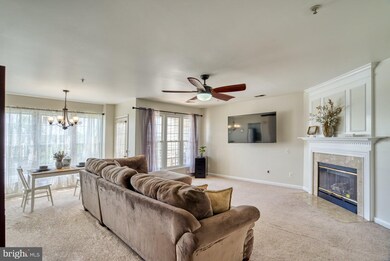8185 Halley Ct unit 304, Lorton, VA 22079 - photo 4