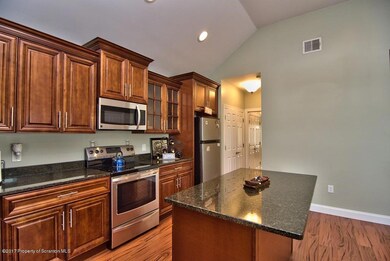 610 Jessup St, Dunmore, PA 18512 - photo 4