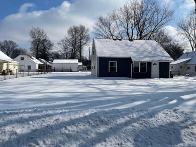 822 Exeter Rd, Columbus, OH 43213 - photo 2