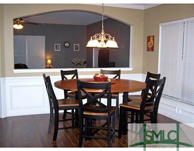 Dining Room. Beautiful arched opening in the Dinin