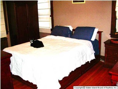 33 Rugby Ave, Staten Island, NY 10301 - photo 6