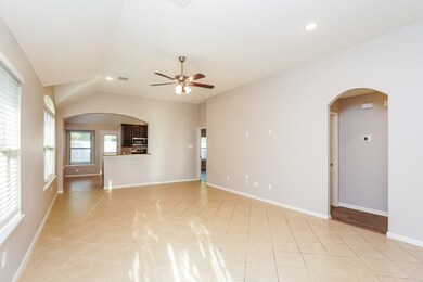 5219 Gulf Stream Ln, Bacliff, TX 77518 - photo 5