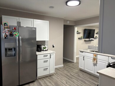 2813 W Sample St, South Bend, IN 46619 - photo 4