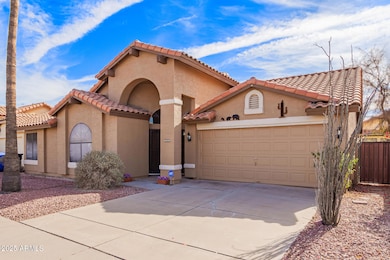 Iacono Laurelwood driveway