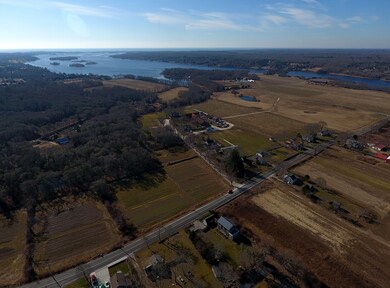 408 Hixbridge Rd, Westport, MA 02790 - photo 2