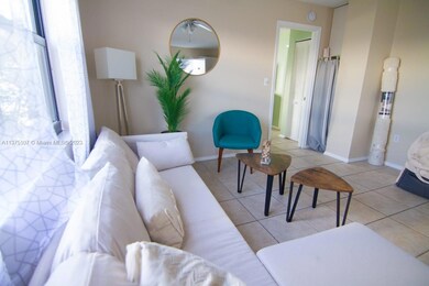 753 Michigan Ave unit 2D, Miami Beach, FL 33139 - photo 3