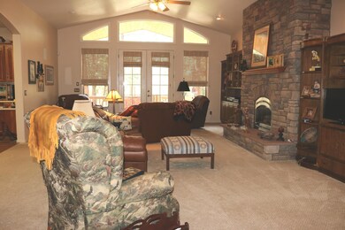 007_Living Room