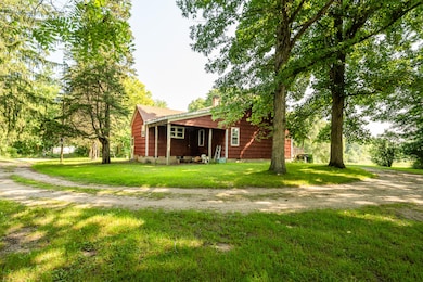 7462 W Martin Rd, Three Oaks, MI 49128 - photo 4