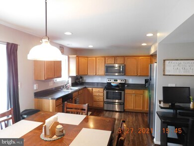 7502 Riddle Ave, Baltimore, MD 21224 - photo 4