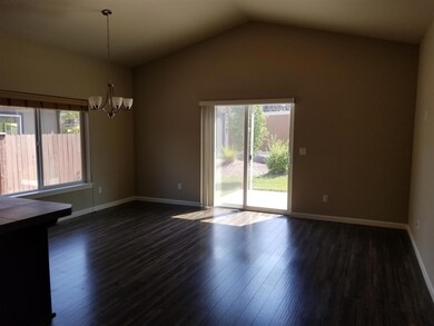 656 SE Reed Mkt