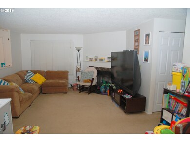 14035 SW Weir Rd, Beaverton, OR 97008 - photo 4