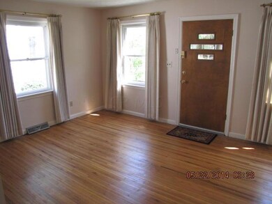 662 E Jeffrey Place, Columbus, OH 43214 - photo 5