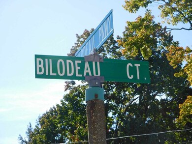 69 Bilodeau Ct, Burlington, VT 05401 - photo 2