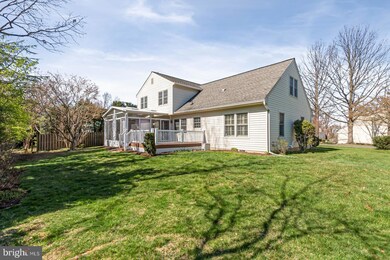 8207 Labbe Ln, Vienna, VA 22182 - photo 3