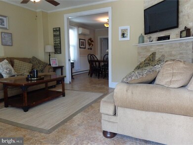 111 Webster Ave, Downingtown, PA 19335 - photo 4