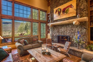 Formal sitting room