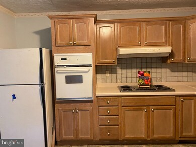 9305 Vaughn Place, Lanham, MD 20706 - photo 2