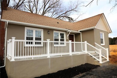 4361 W Saucon Valley Rd, Coopersburg, PA 18036 - photo 2