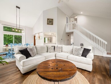 949 Thornapple - 5