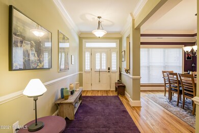 Welcome foyer