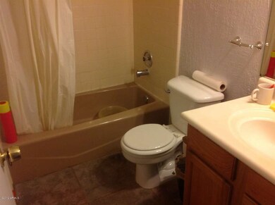 2912 S Stadage 7