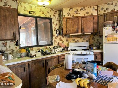 Kitchen (2)