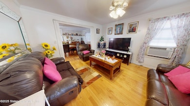 70 Simonson Ave, Staten Island, NY 10303 - photo 5