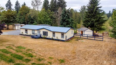 12619 Kapowsin Highlands Dr E, Graham, WA 98338 - photo 2